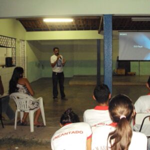 CINECLUBE SESC-IPHANAQ REALIZA PELA 3ª VEZ EXIBIÇÃO NA VILA DE ENCANTADO