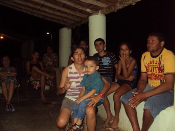 CINECLUBE IPHANAQ ENCERRA ATIVIDADES DE 2012 COM EXIBIÇÕES NA COMUNIDADE DE COSMO PAZ