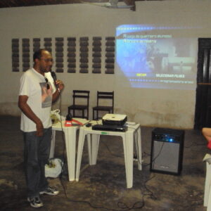 CINECLUBE IPHANAQ REALIZA EXIBIÇÃO NA COMUNIDADE DE PASTA