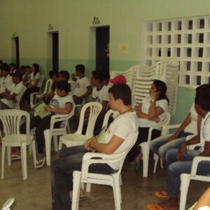 CINECLUBE IPHANAQ REALIZA PELA 4ª VEZ EXIBIÇÃO DE CINEMA EM NENELÂNDIA