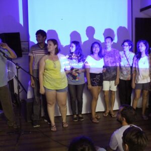 Quixeramobim: Casa de Conselheiro vira sala de cinema para lançamento do documentário “a bola, o trem e o rádio”