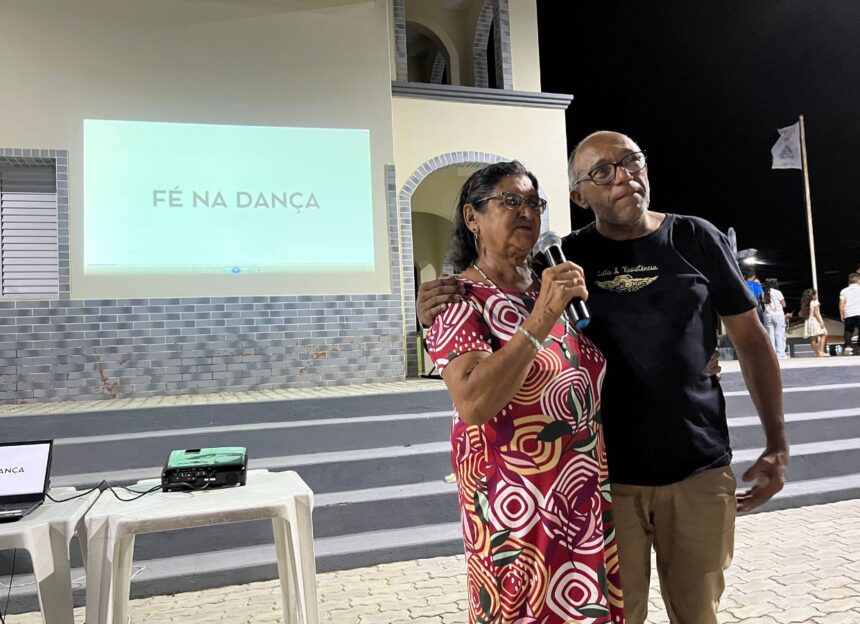 Cineclube IPHANAQ leva exibição de “Fé na Dança” à Festa da Padroeira em Lagoa Cercada